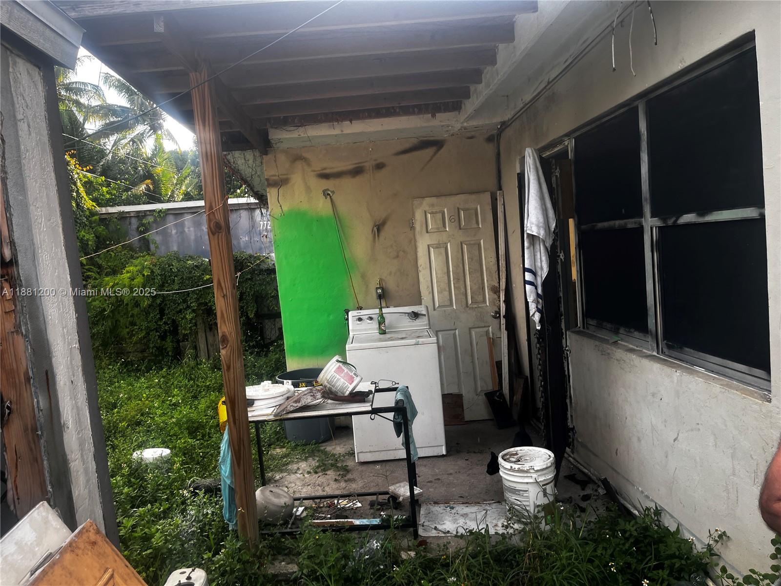 NO SILVER CREST MANORS - Residential