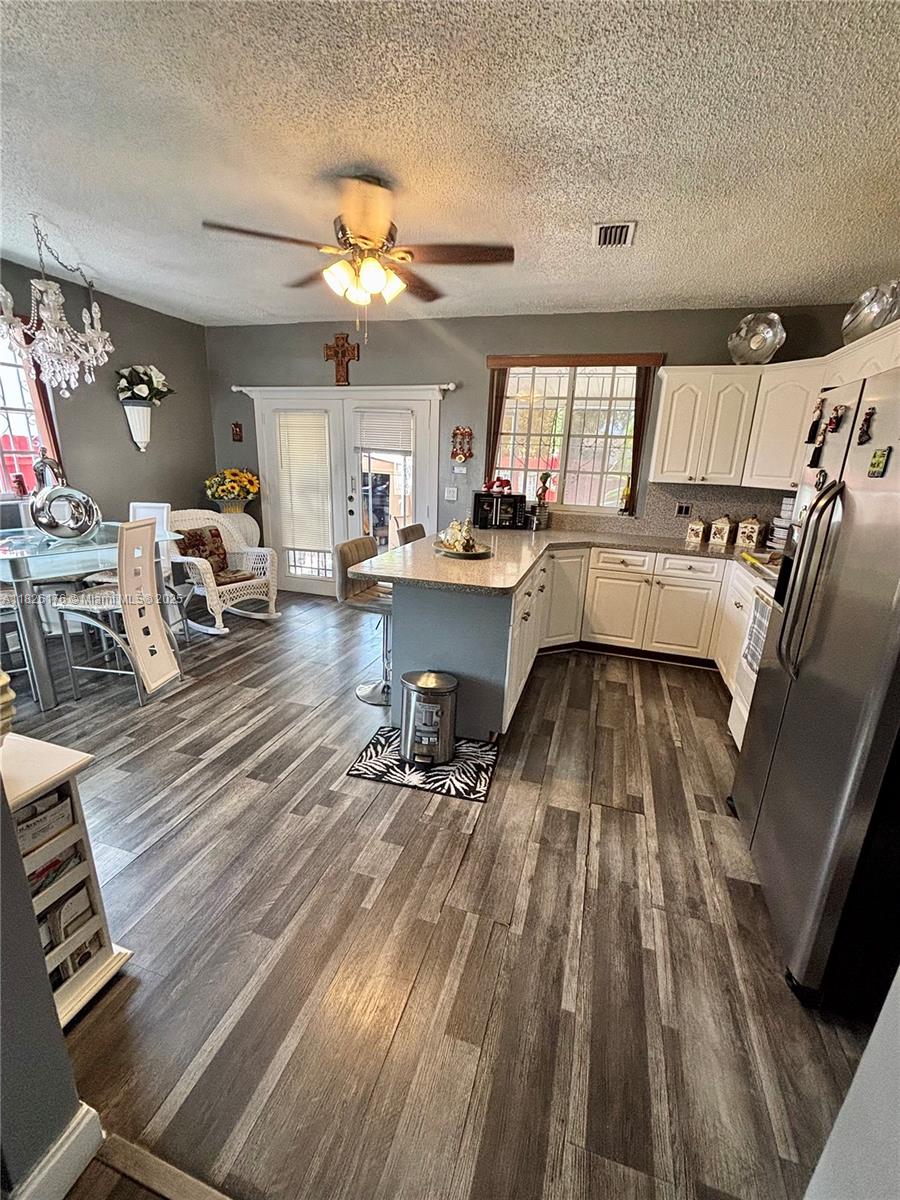 1041 NW 33rd Ave