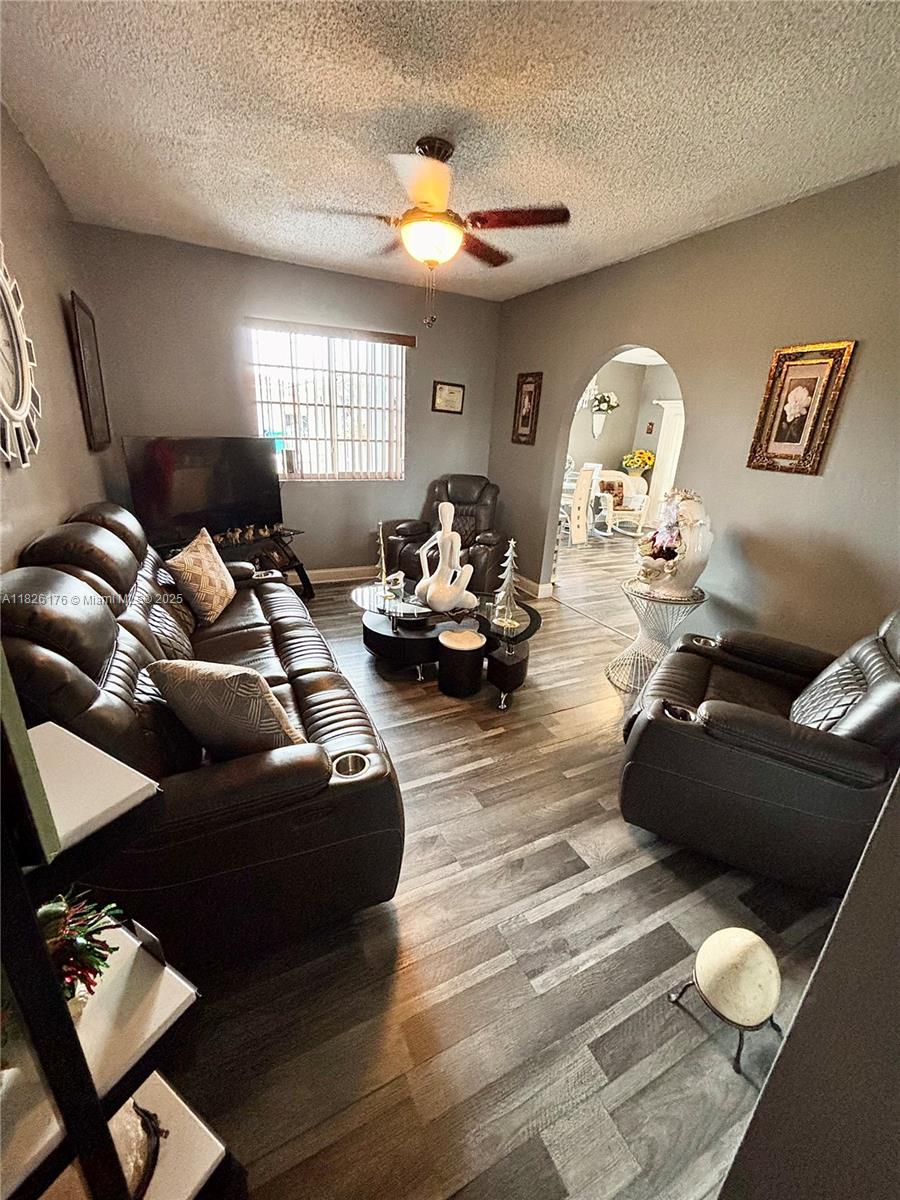 1041 NW 33rd Ave