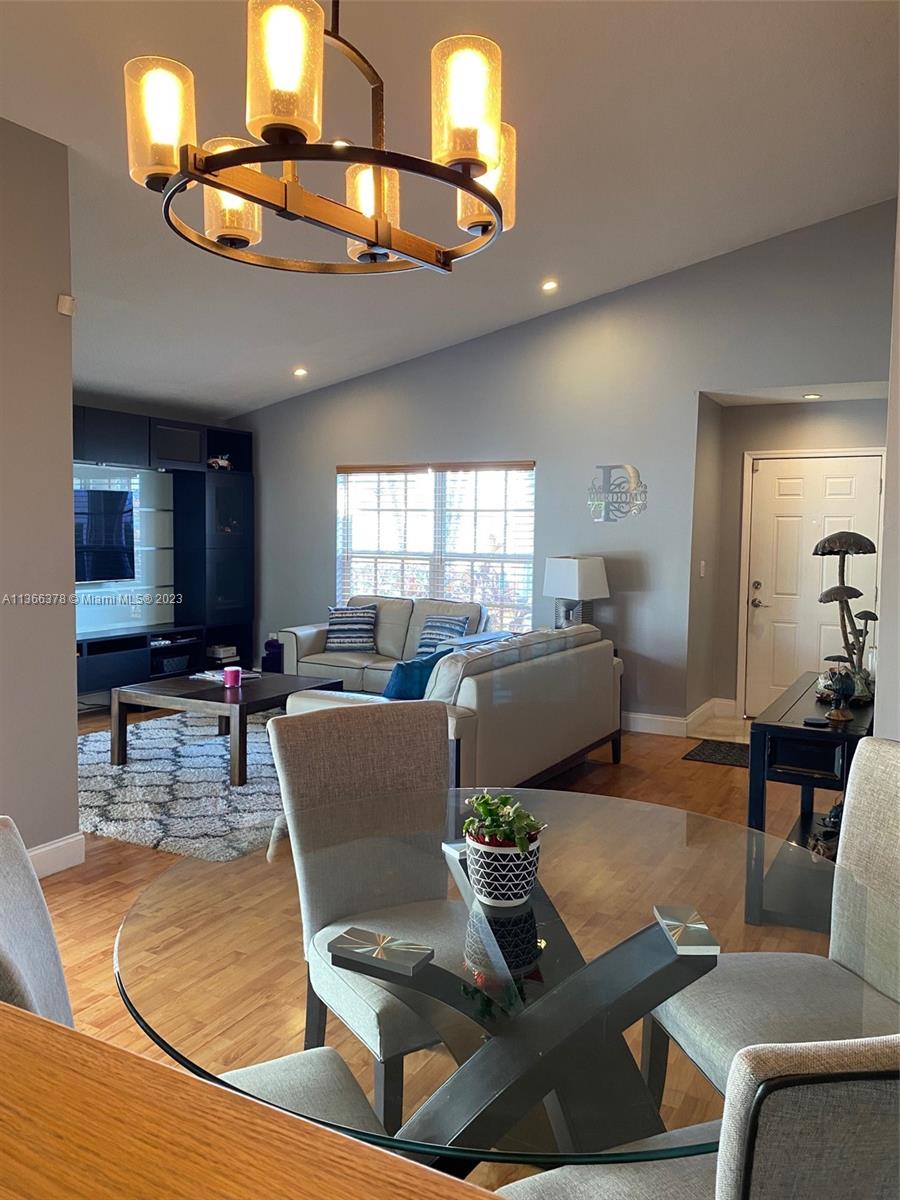 CORAL CREEK - Residential Lease