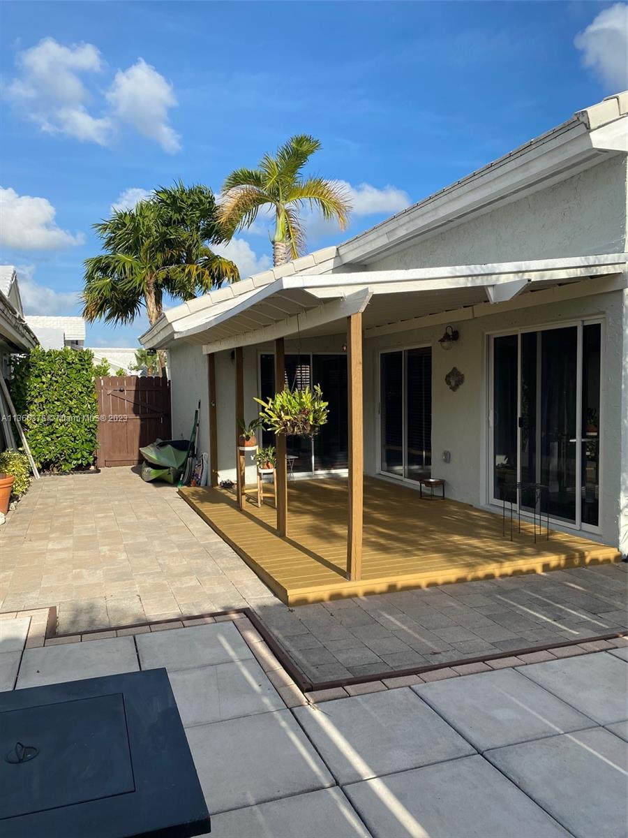 CORAL CREEK - Residential Lease