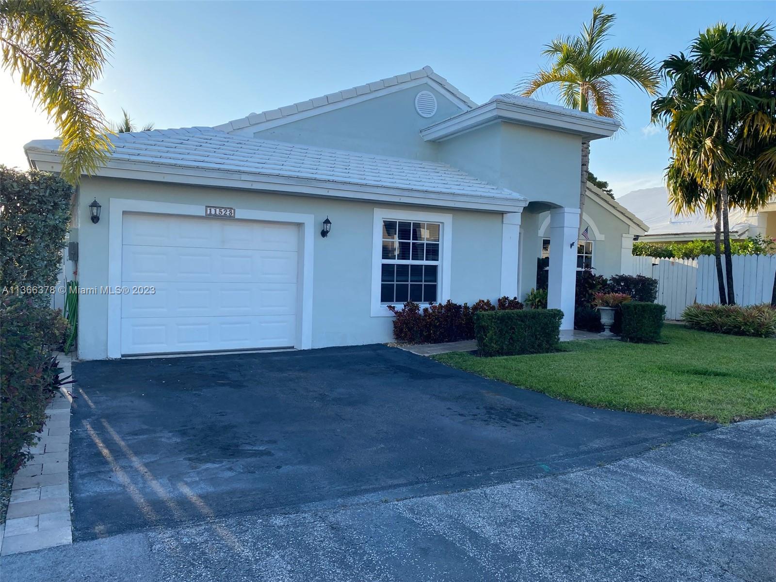 CORAL CREEK - Residential Lease