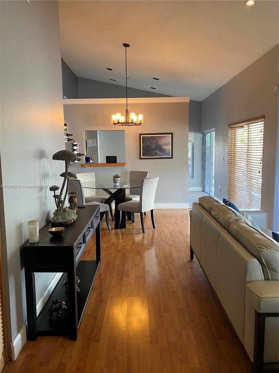 CORAL CREEK - Residential Lease