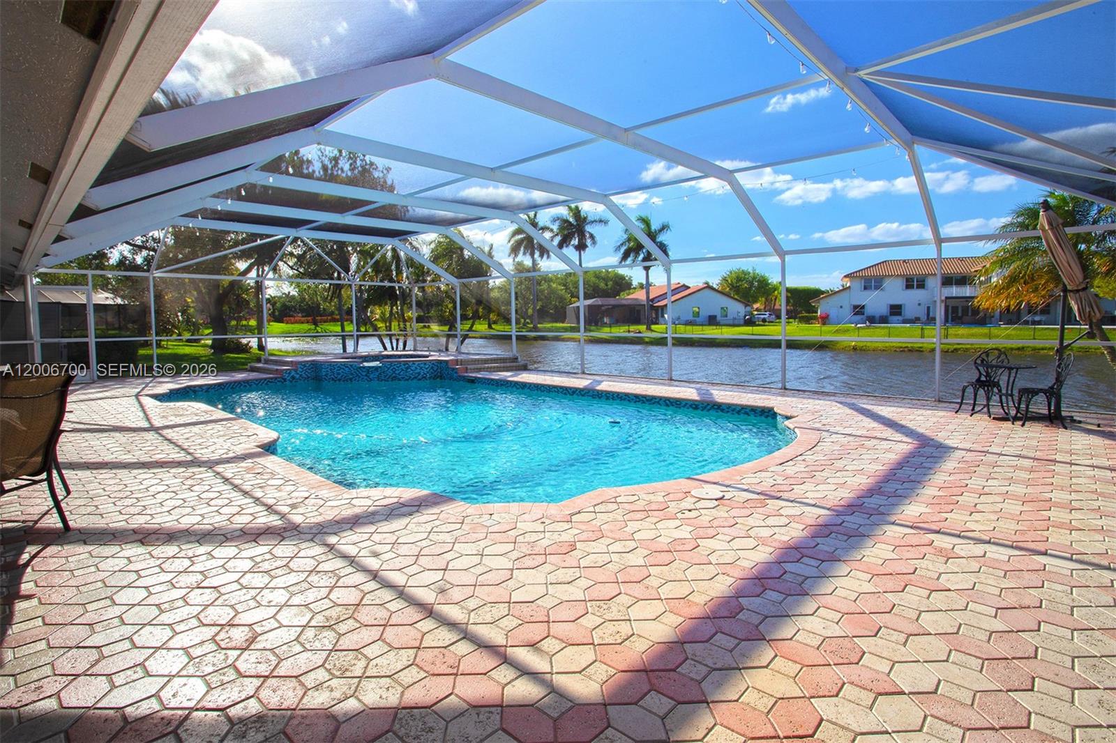 CHAPEL TRAIL REPLAT SECTI - Residential