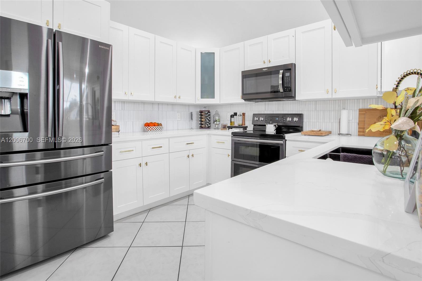 CHAPEL TRAIL REPLAT SECTI - Residential