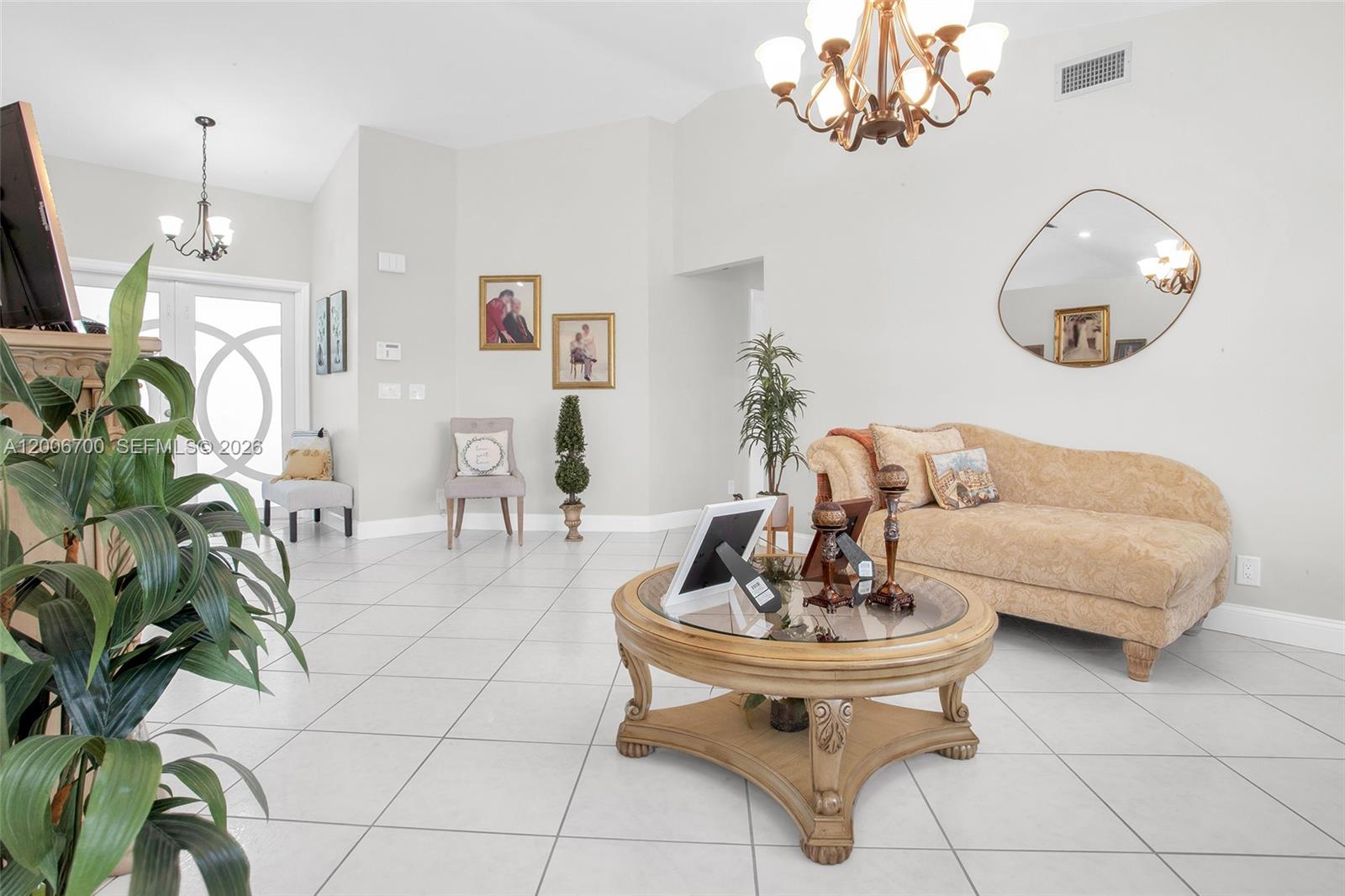 CHAPEL TRAIL REPLAT SECTI - Residential