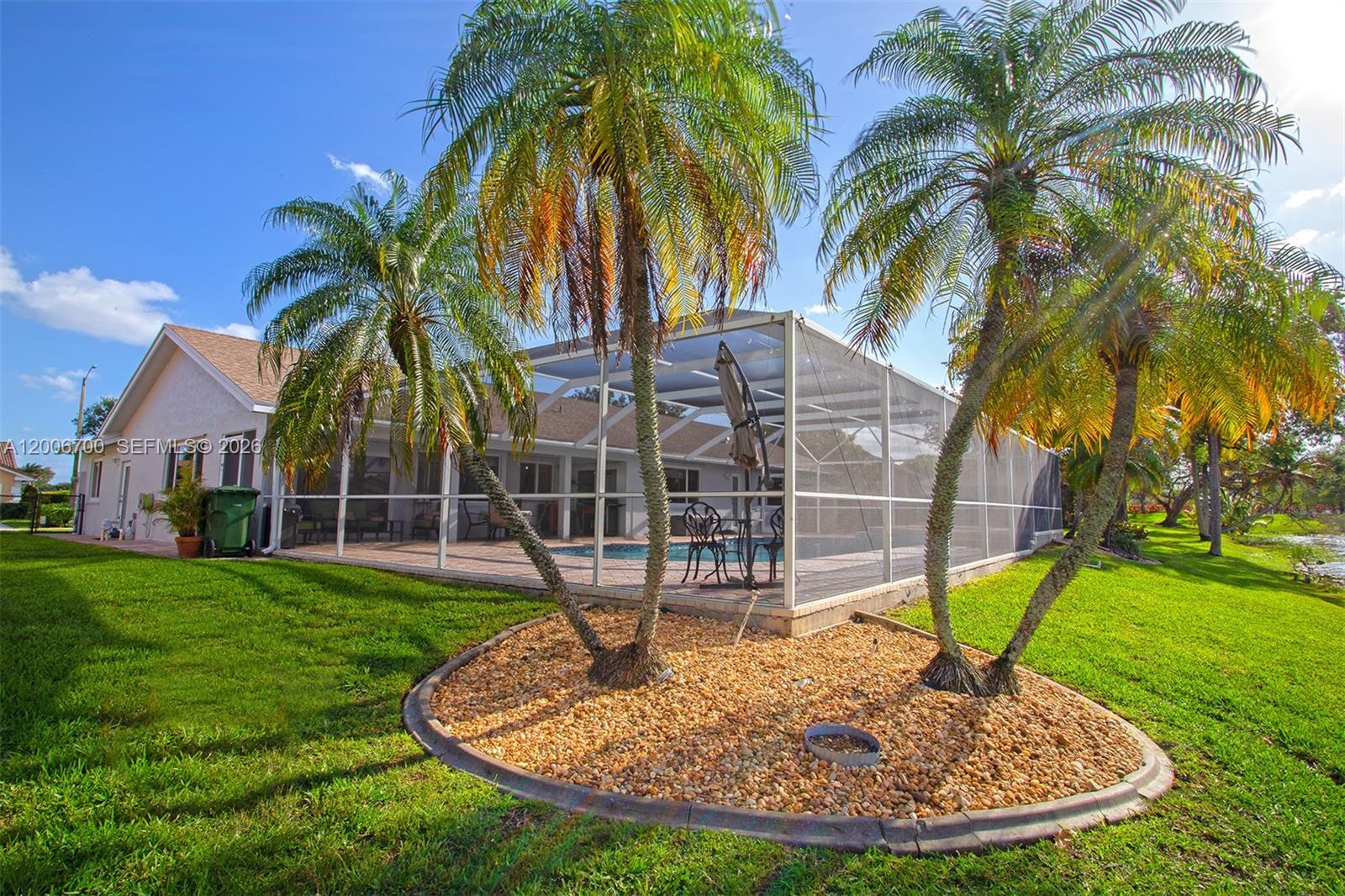 CHAPEL TRAIL REPLAT SECTI - Residential