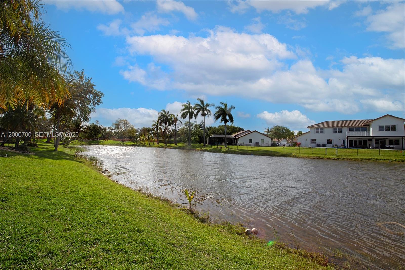 CHAPEL TRAIL REPLAT SECTI - Residential