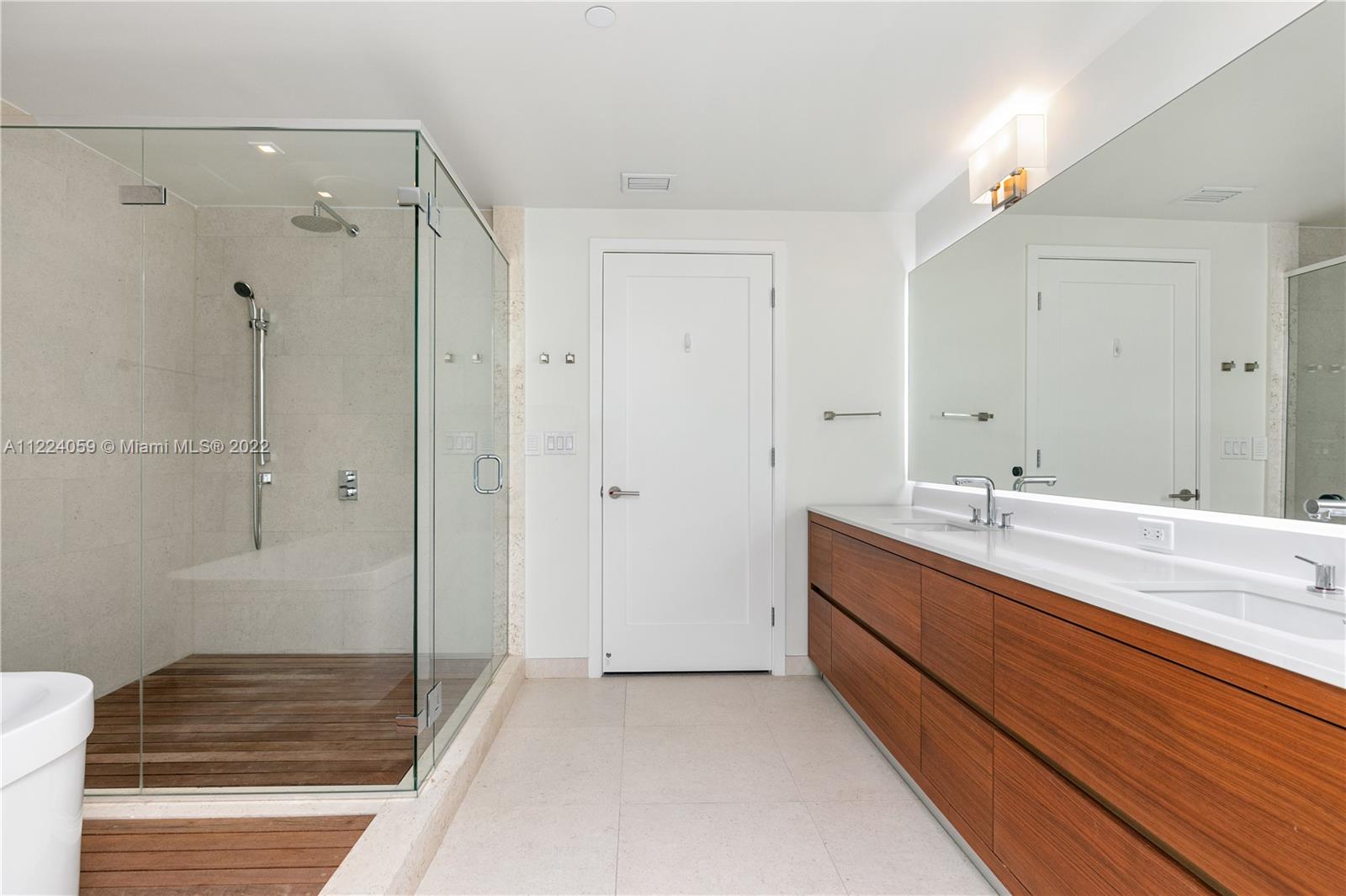 THE FAIRCHILD CONDO - Residential