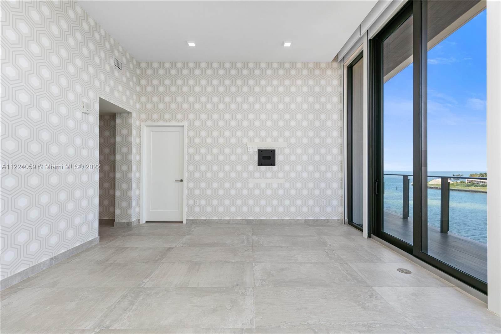 THE FAIRCHILD CONDO - Residential