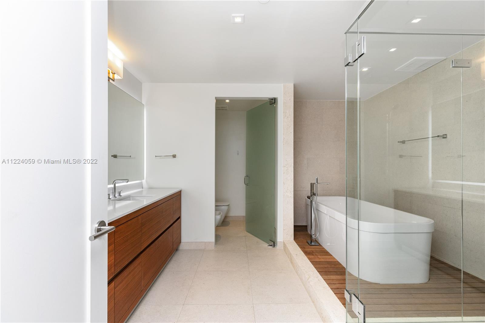 THE FAIRCHILD CONDO - Residential