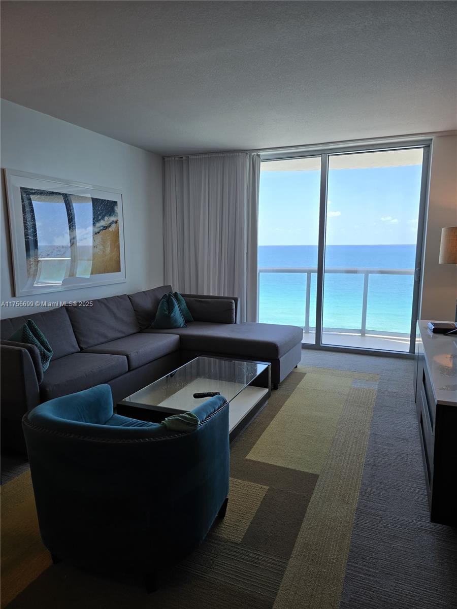 SOLE CONDO - Residential