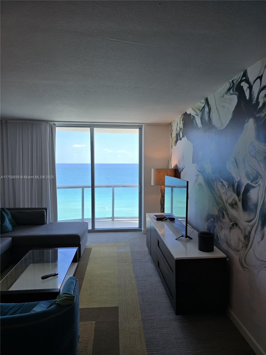 SOLE CONDO - Residential