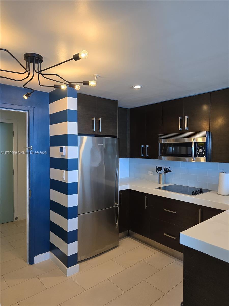 SOLE CONDO - Residential