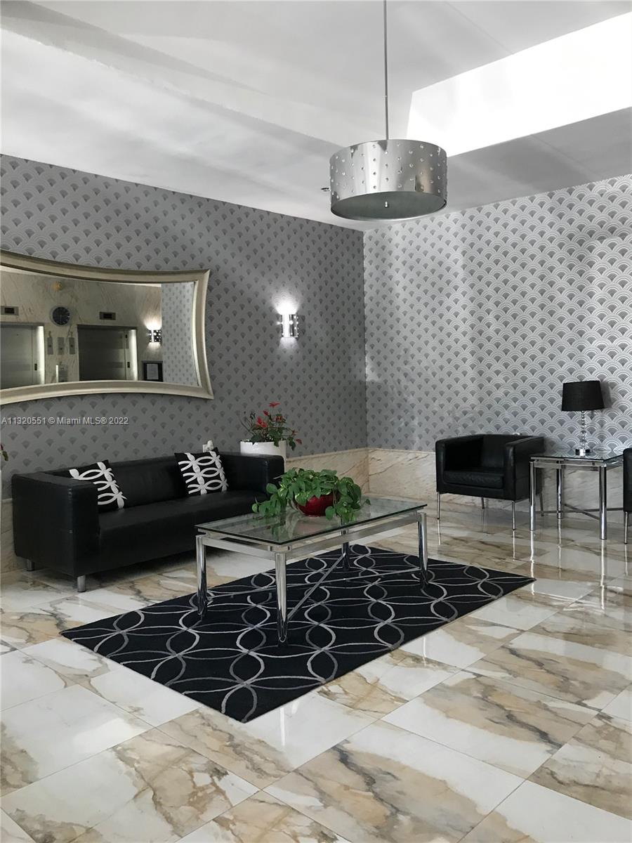 ISLANDER CONDO APTS - Residential