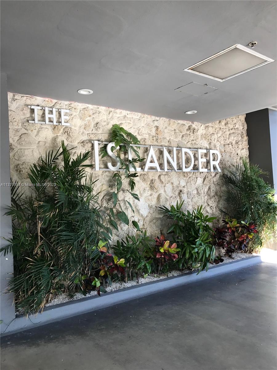 ISLANDER CONDO APTS - Residential
