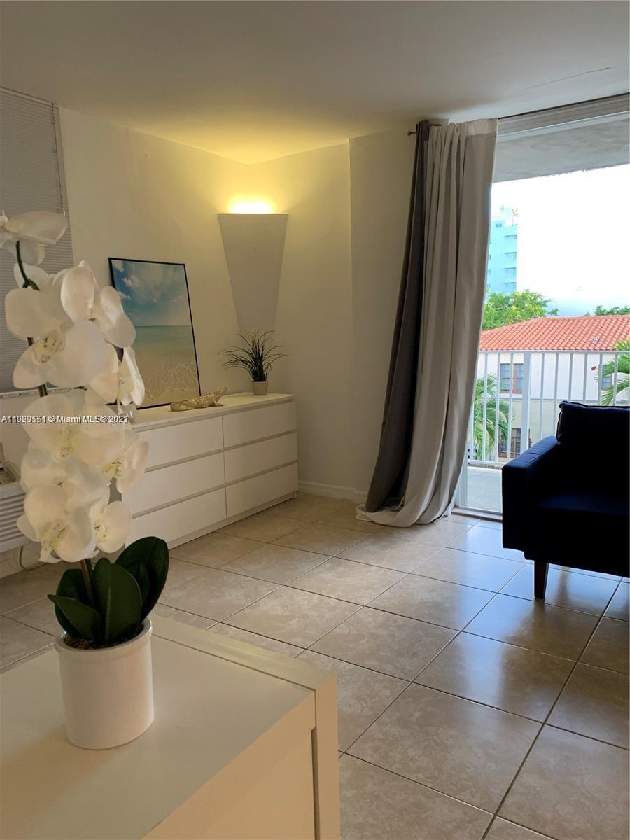 ISLANDER CONDO APTS - Residential