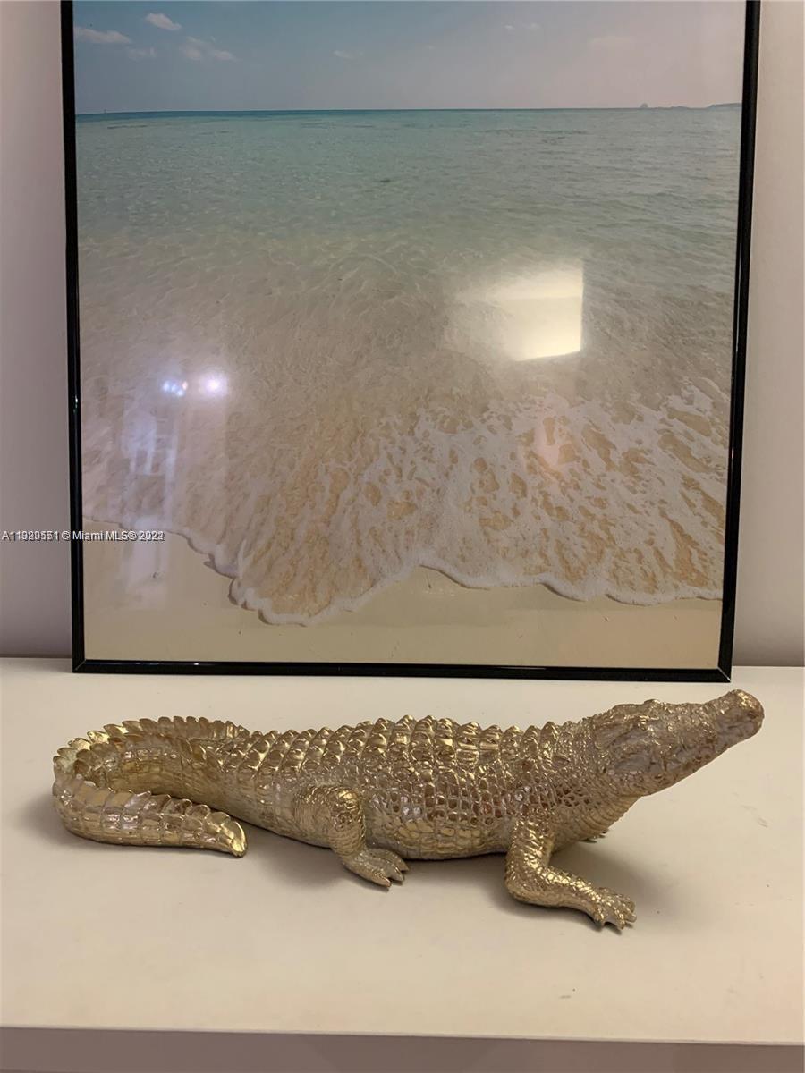 ISLANDER CONDO APTS - Residential