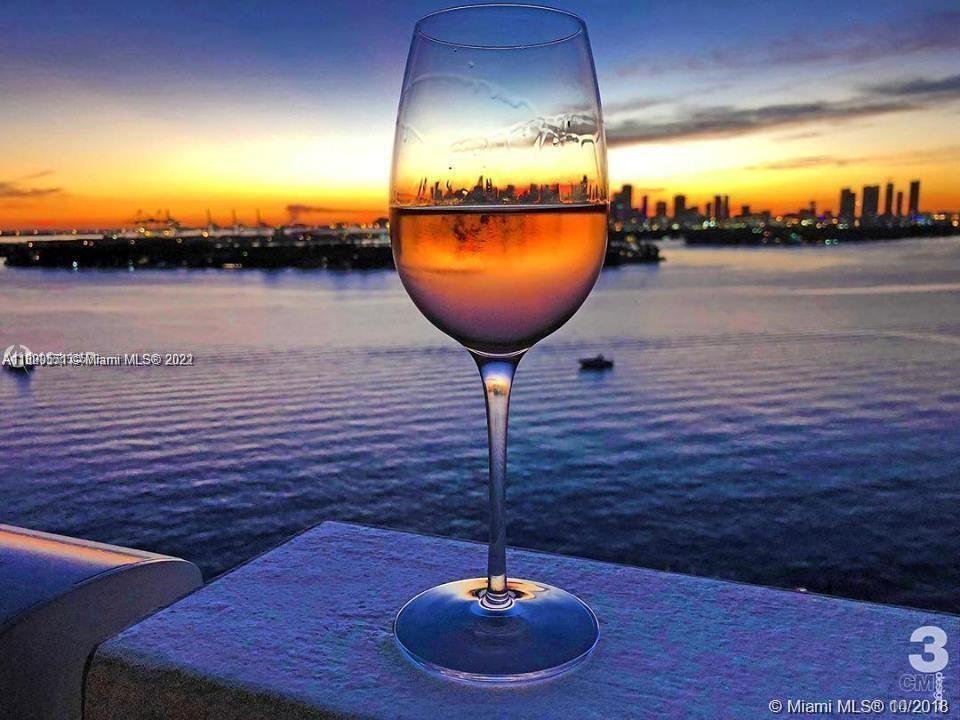 ISLANDER CONDO APTS - Residential