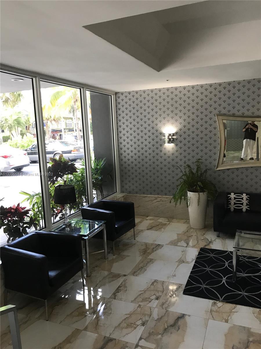 ISLANDER CONDO APTS - Residential