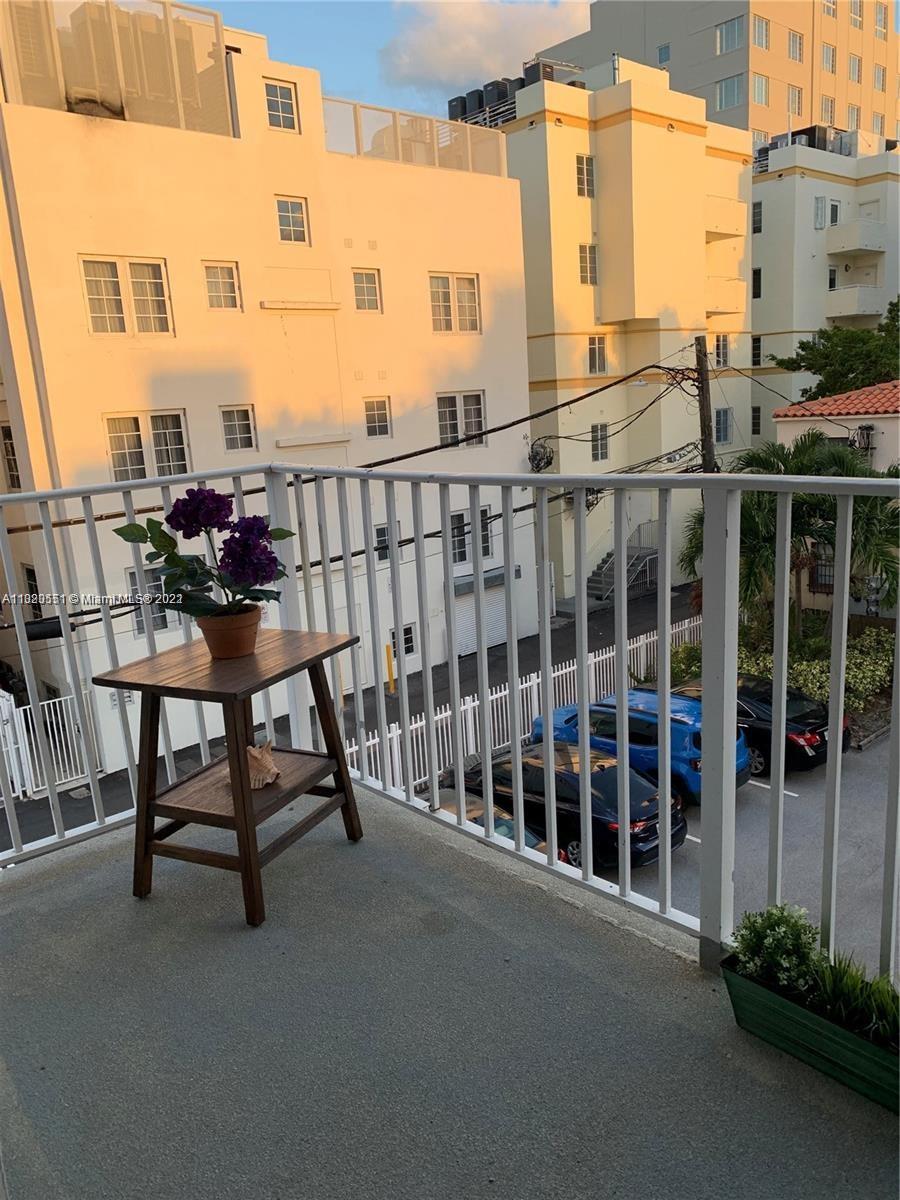 ISLANDER CONDO APTS - Residential