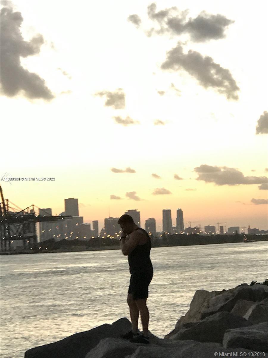 ISLANDER CONDO APTS - Residential