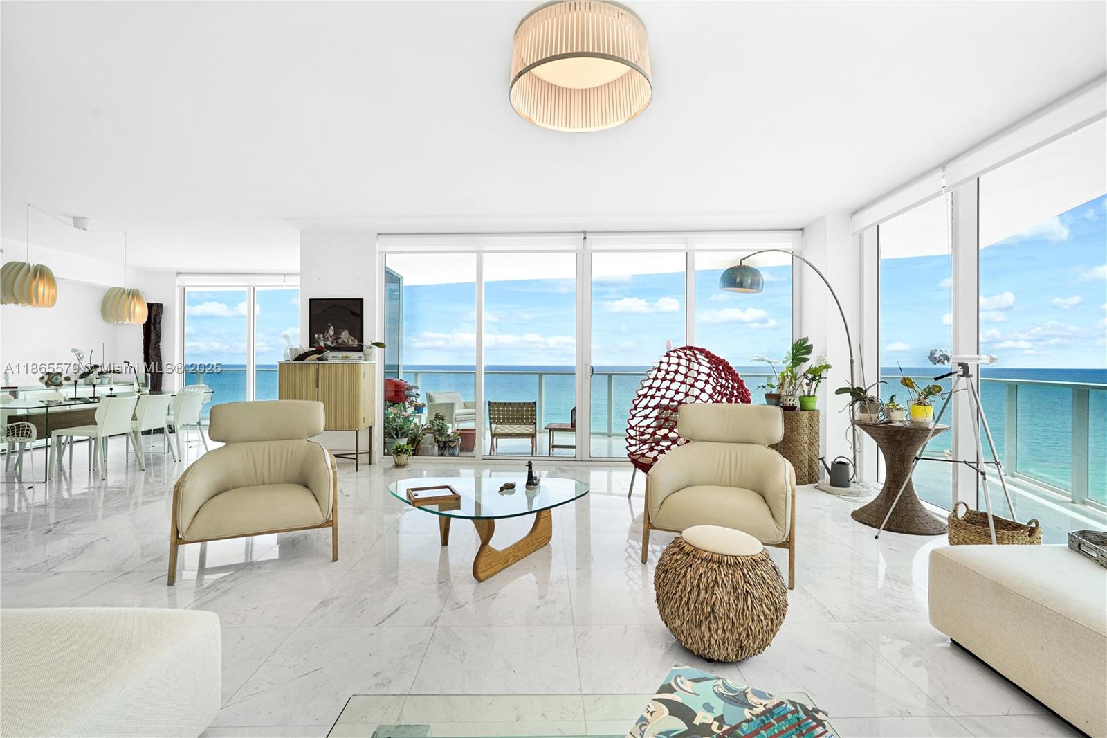 APOGEE BEACH CONDOMINIUM - Residential