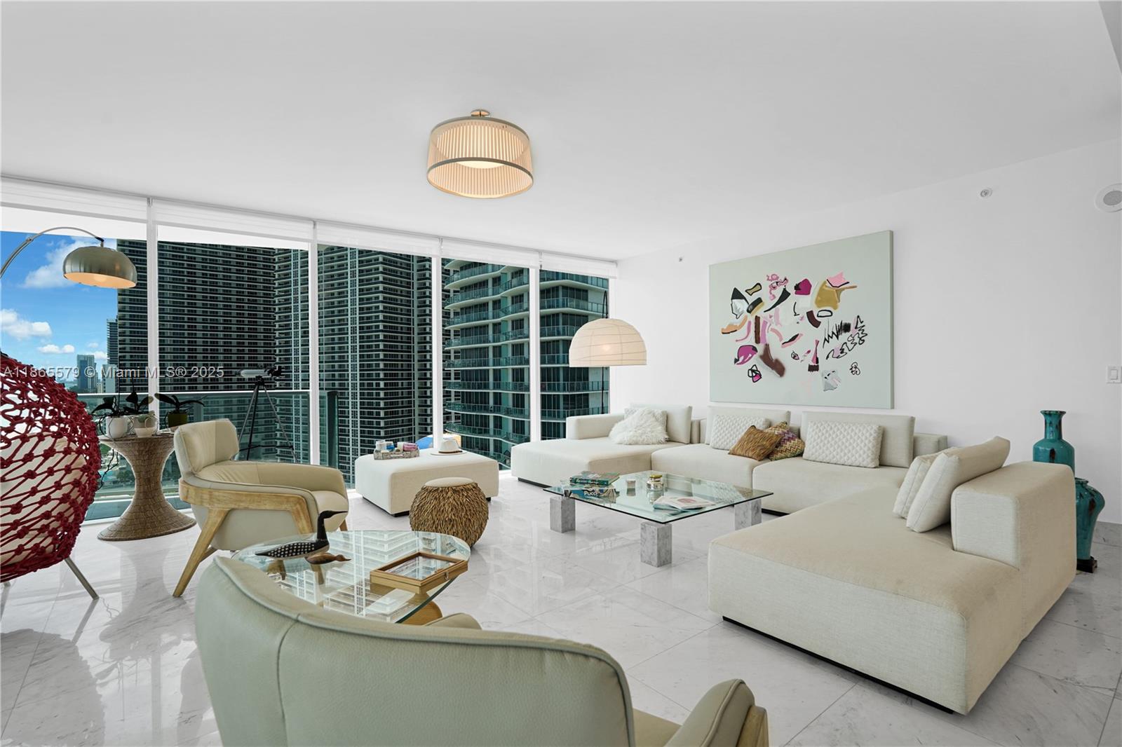 APOGEE BEACH CONDOMINIUM - Residential