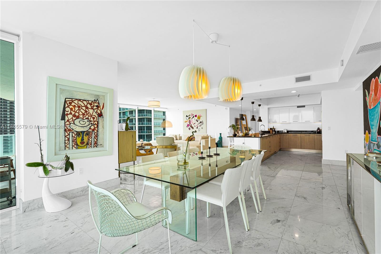 APOGEE BEACH CONDOMINIUM - Residential