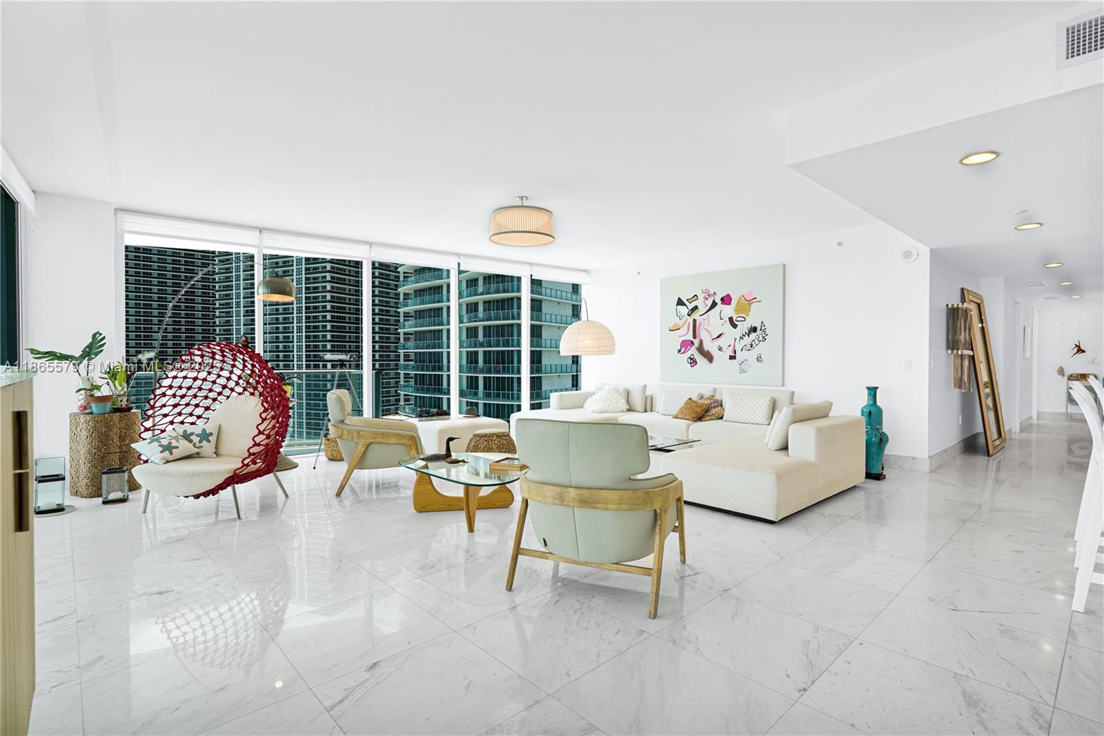 APOGEE BEACH CONDOMINIUM - Residential