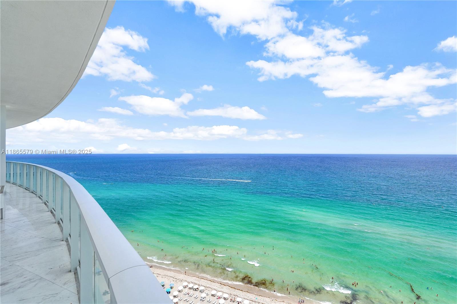 APOGEE BEACH CONDOMINIUM - Residential