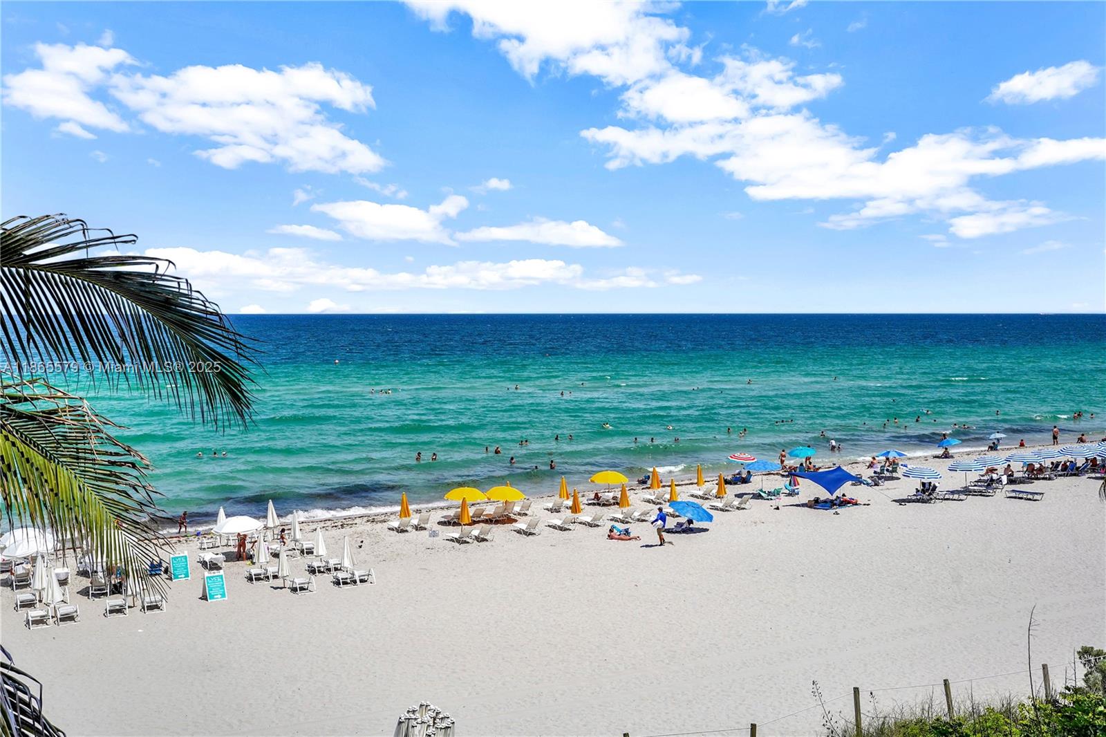 APOGEE BEACH CONDOMINIUM - Residential