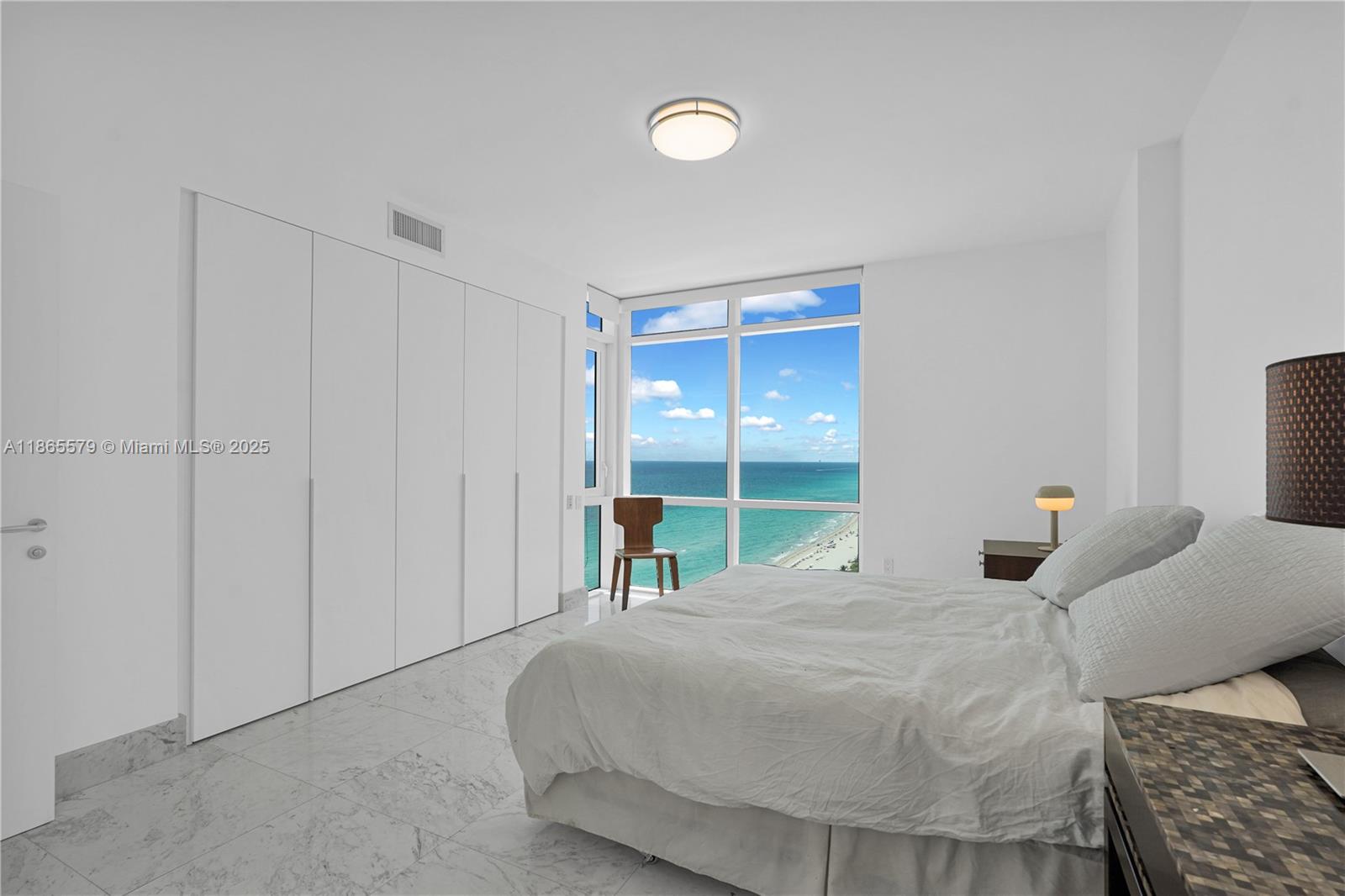 APOGEE BEACH CONDOMINIUM - Residential