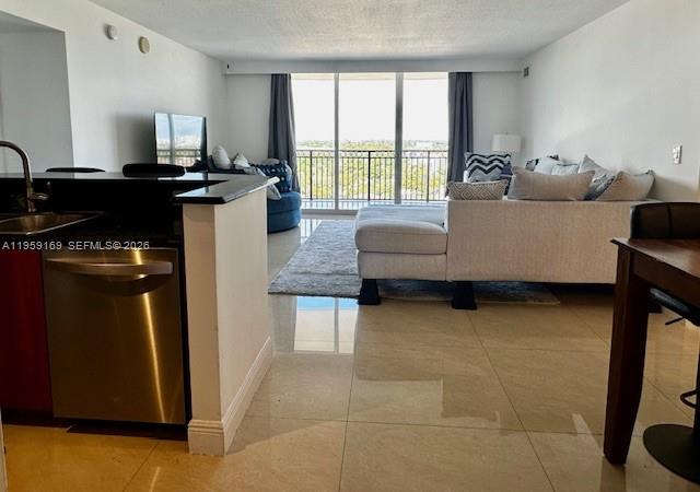 GABLES MARQUIS CONDO - Residential