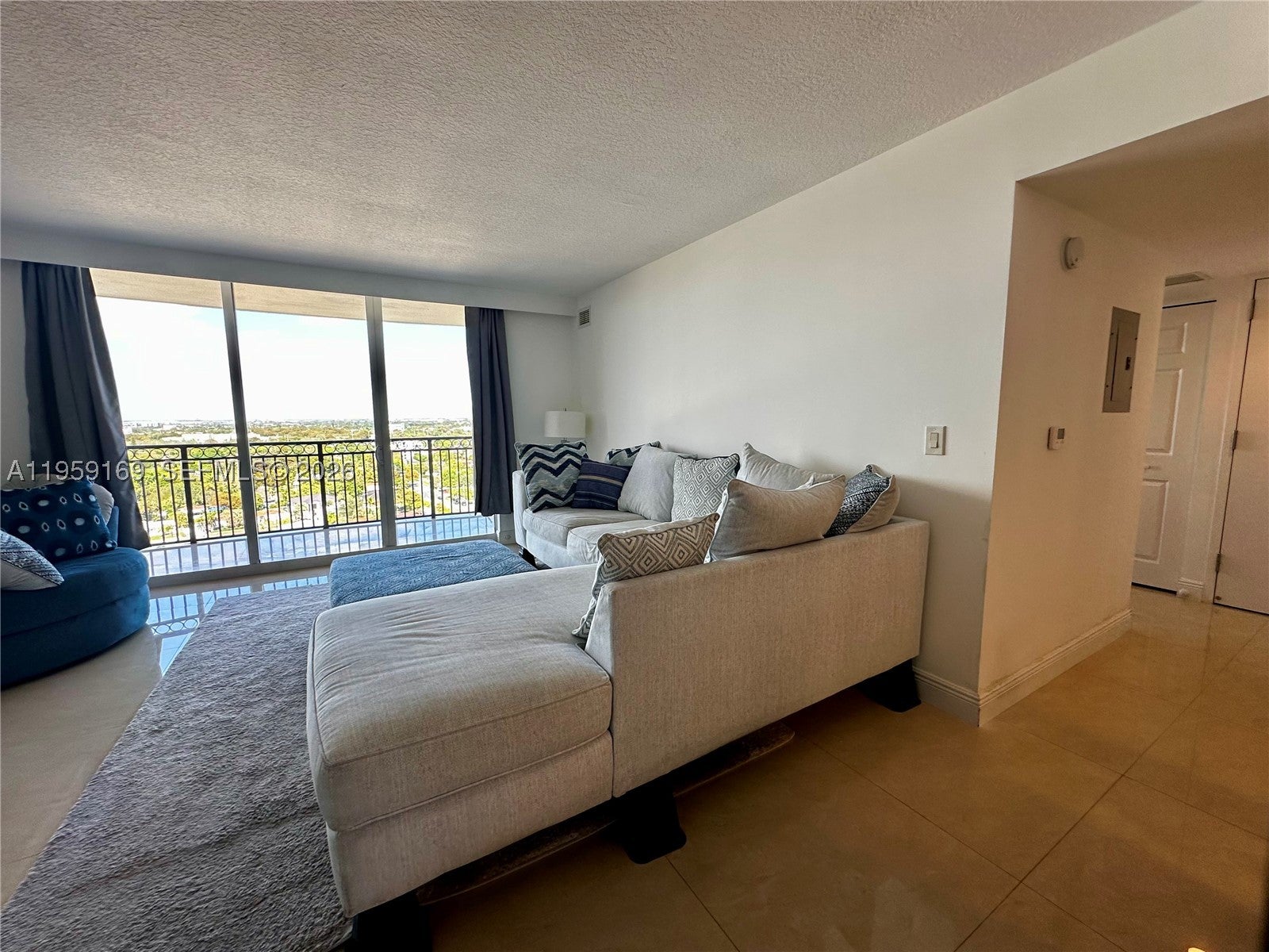 3232 SW 22nd Ter 1604