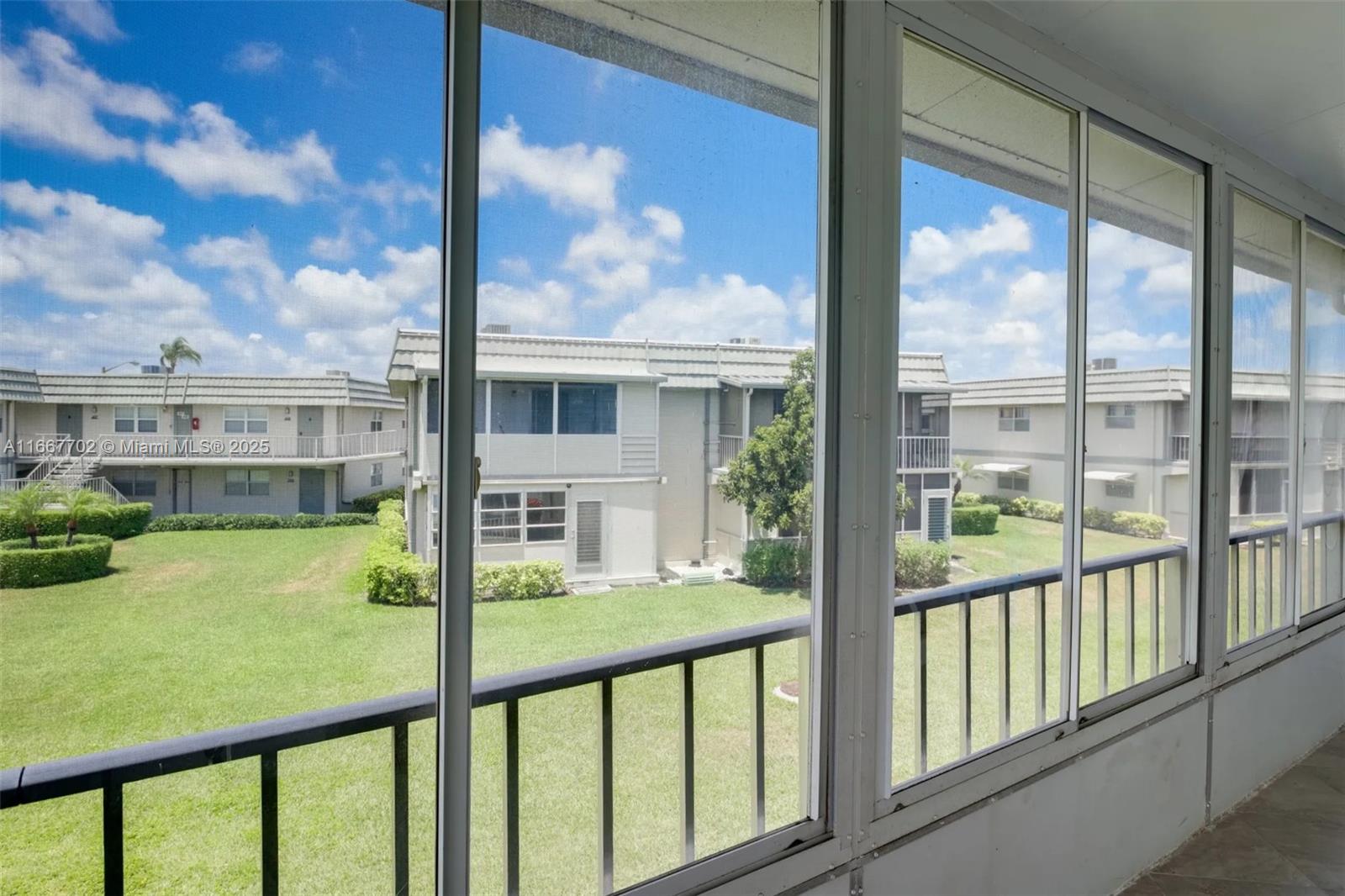 KINGS POINT FLANDERS COND - Residential