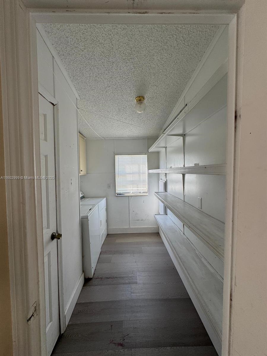 GATEWAY ESTATES PARK COND - Residential