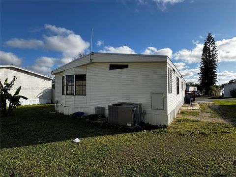 35250 SW 177 ct unit 136 Homestead FL 33034