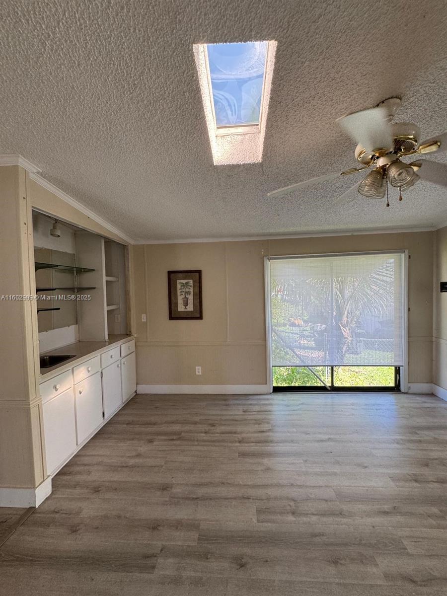 GATEWAY ESTATES PARK COND - Residential