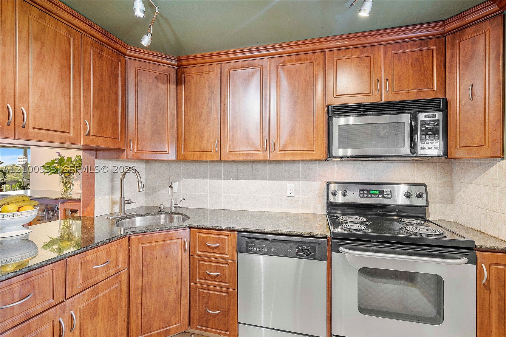 View photos, virtual tours, details... 4800 Hillcrest Ln 503-504