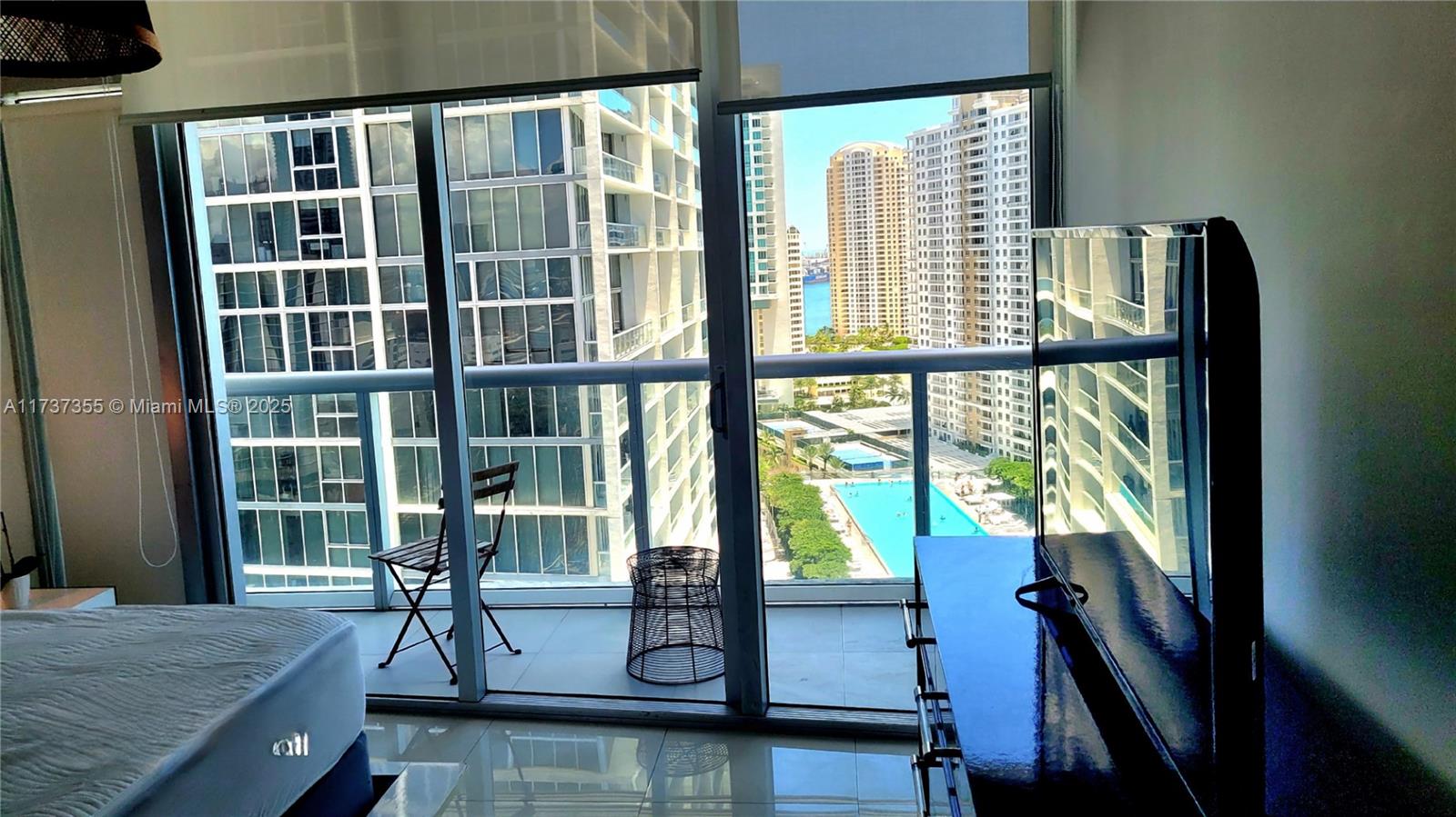 ICON BRICKELL CONDO NO 3 - Residential