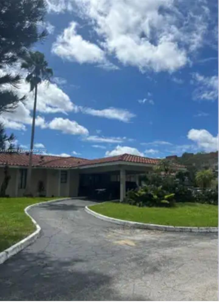 MANORS OF INVERRARY I-4 - Residential