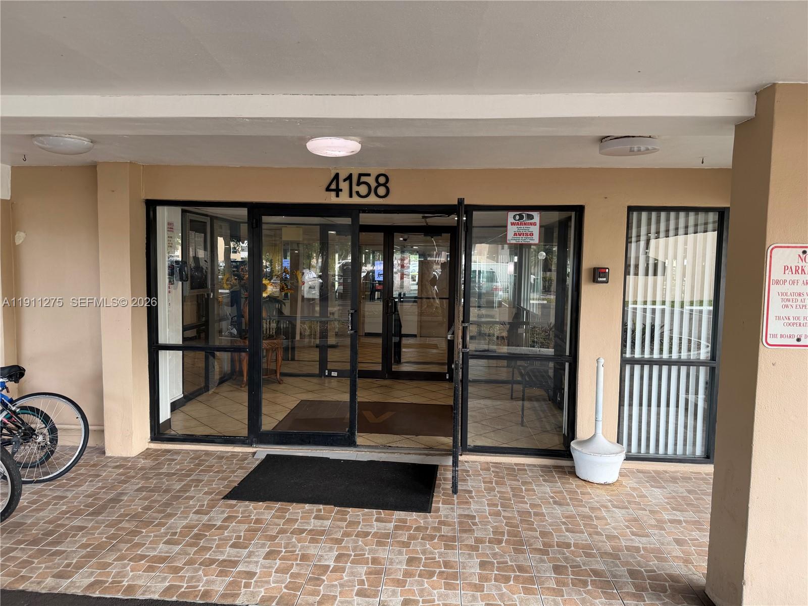 MANORS OF INVERRARY I-4 - Residential