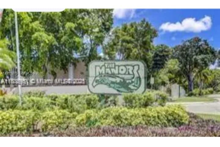 MANORS OF INVERRARY I-4 - Residential