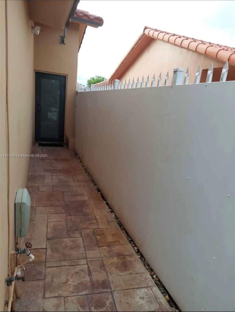 ALBA GARDENS SEC 2 - Residential Lease