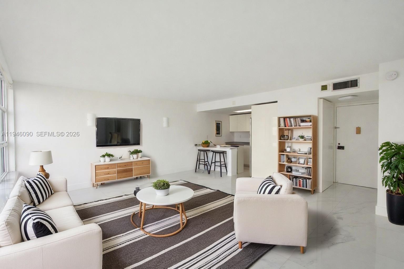 1440 Brickell Bay Dr 709