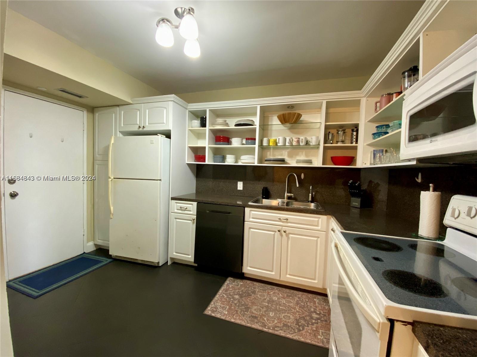 HILLCREST EAST NO 24 COND - Residential Lease