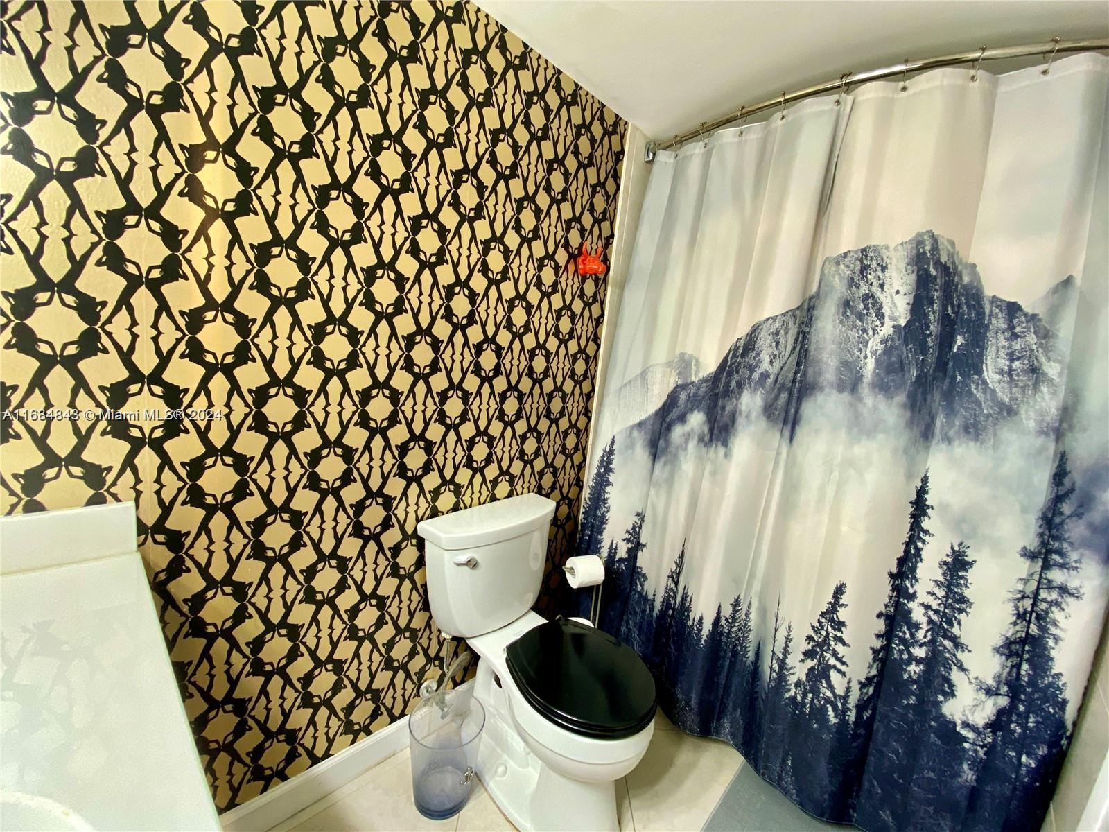 HILLCREST EAST NO 24 COND - Residential Lease