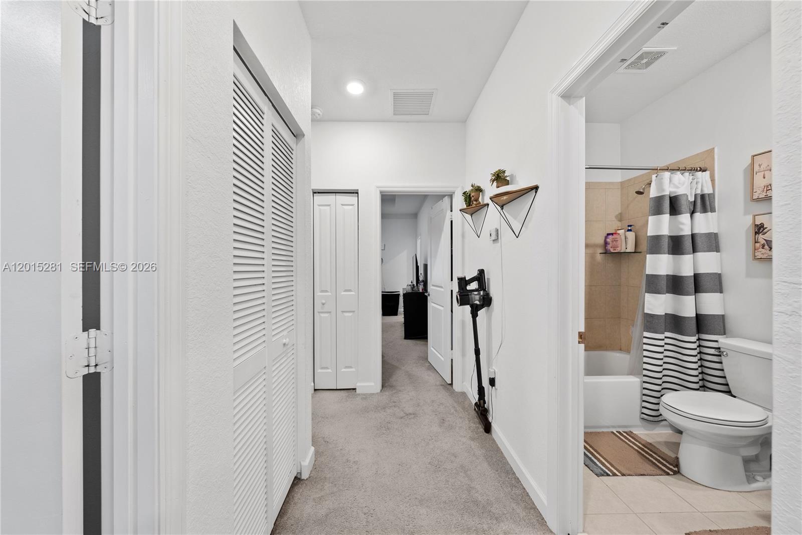 SILVER PALM RESIDENTIAL H - Residential