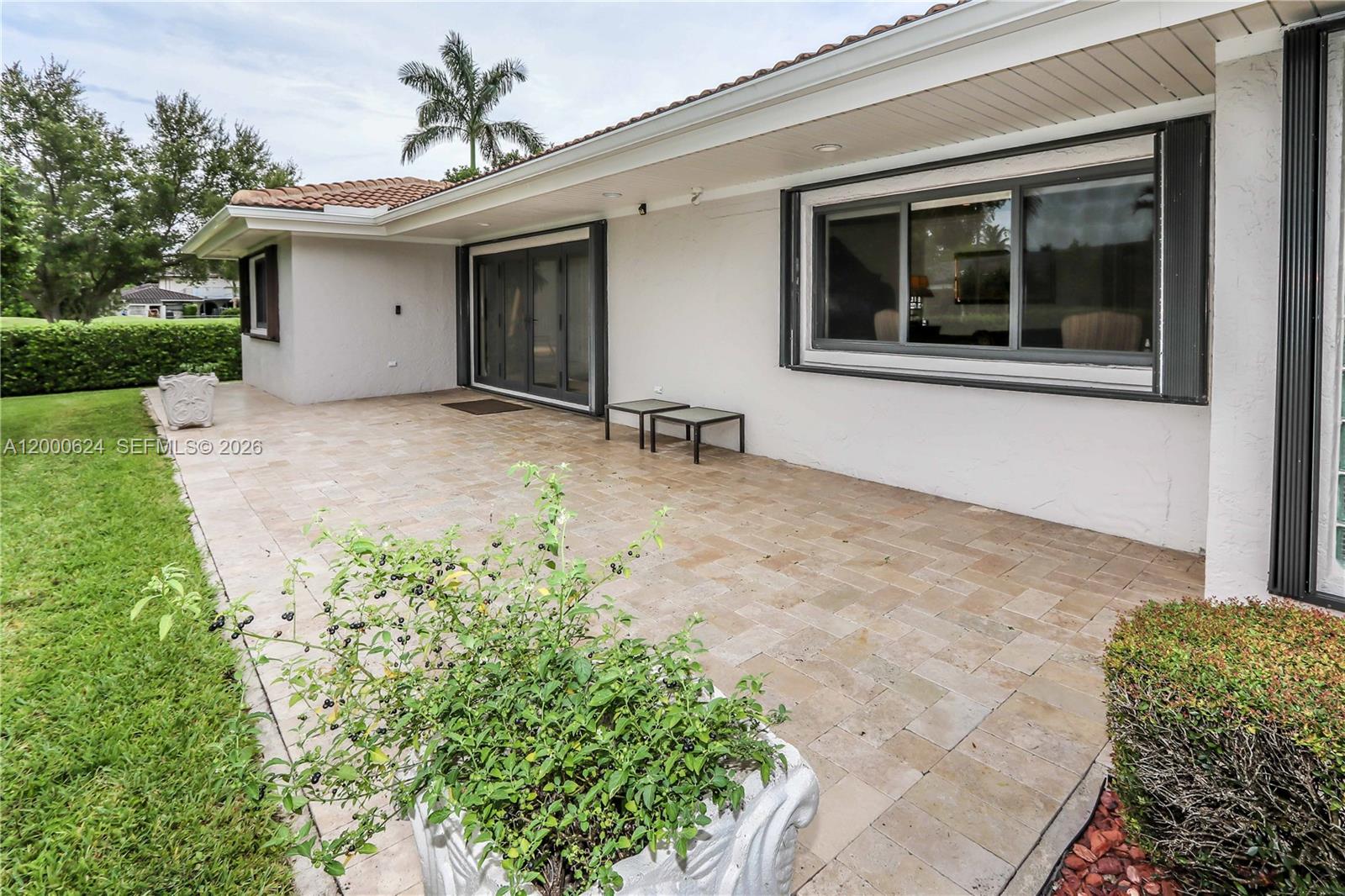 VILLA RESIDENCES OF EMERA - Residential